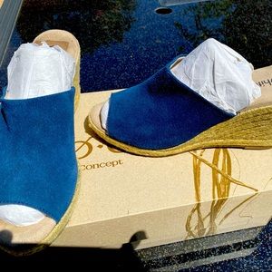 Navy Blue Suede/leather wedge shoes